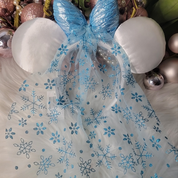 Disney Parks Christmas Minnie Mouse Snowflakes Ears Headband - Picture 6 of 6